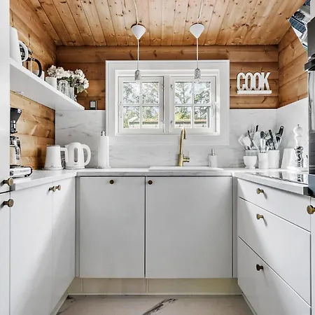 펜션 3 Bedroom Cozy In *